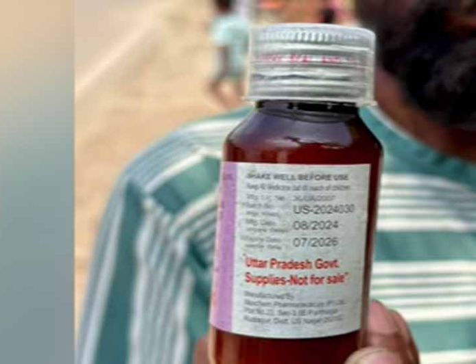 बाढ़ पीड़ितों को एक्सपायर्ड सीरप बांटने का आरोप तथ्यहीन