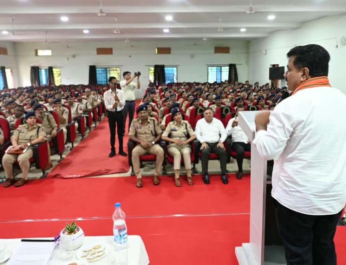 नशे के अवैध कारोबार के विरुद्ध कार्रवाई को मिशन के रूप में लेकर कार्य करें-उप मुख्यमंत्री  विजय शर्मा