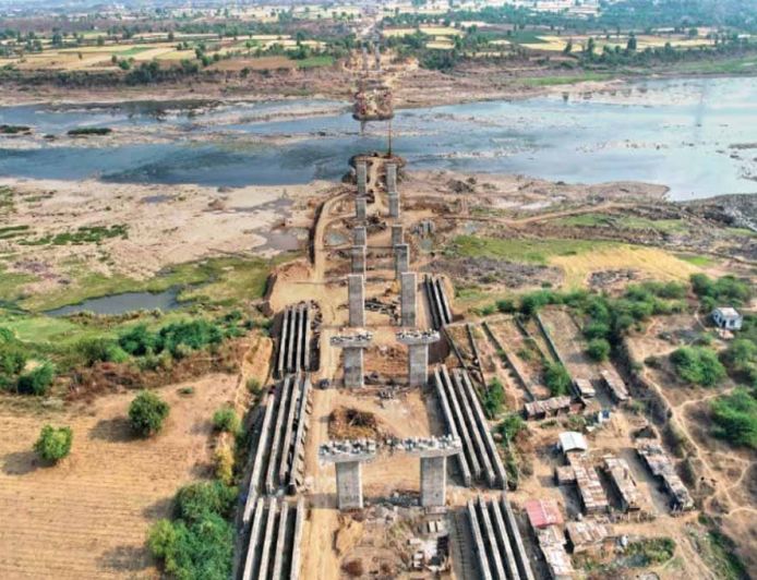 इंदौर में 13 बड़े ब्रिज प्रोजेक्ट अटके, कहीं जमीन तो कहीं डायवर्शन बना रोड़ा