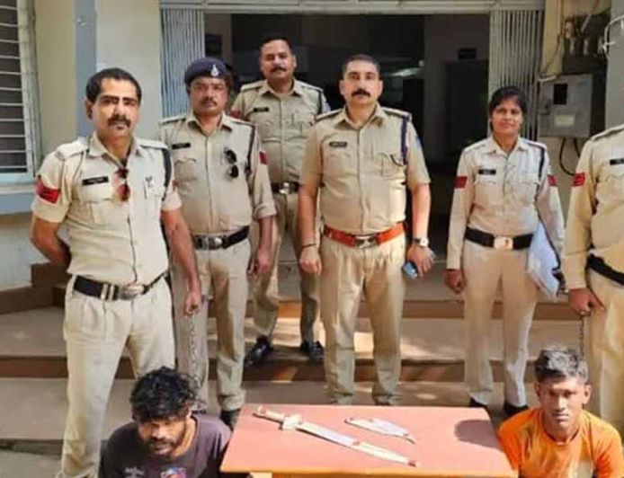 घातक तलवार और चाकू लेकर घूम रहे दो आरोपी कुठला पुलिस के हत्थे चढ़े, आर्म्स एक्ट के तहत हुई कार्रवाई, न्यायालय ने दोनों को भेजा जेल