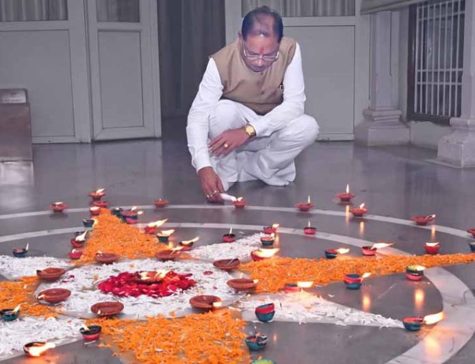 प्रधानमंत्री मोदी का राष्ट्र के प्रति समर्पण और राष्ट्र निर्माण का संकल्प हम सभी के लिए प्रेरणास्रोत : मुख्यमंत्री विष्णु देव साय