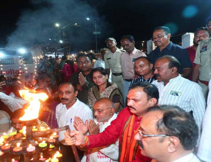पीएम मोदी के 25 वर्षों के सेवाकाल पर मनेन्द्रगढ़ में हुआ ‘सेवा संकल्प अभियान’ का भव्य शुभारंभ