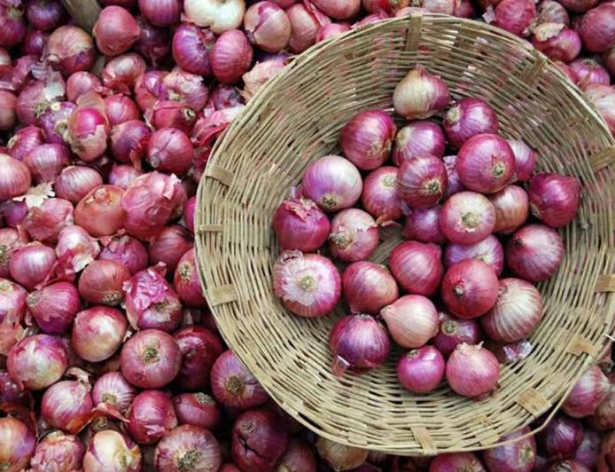 3 महीने में 82% महंगा हुआ प्याज, ₹30 से बढ़कर ₹54 किलो पहुंचा भाव