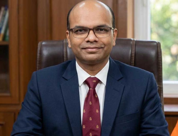 युवाओं के समग्र विकास के लिए योजनाओं में समन्वय और विश्वसनीय डाटा जरूरी : सचिव  रघुराज एम आर