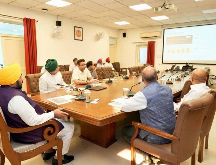 पंजाब में 7वें वित्त आयोग का गठन, CM मान ने पंचायत-निकाय मजबूत करने पर दिया जोर