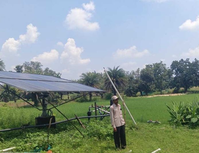 सौर सुजला योजना से बदली किसान चरण सिंह की खेती की तस्वीर