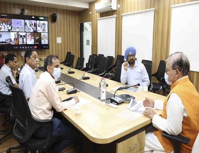 रबी सीजन के लिये करें बिजली की पर्याप्त व्यवस्था : ऊर्जा मंत्री  तोमर