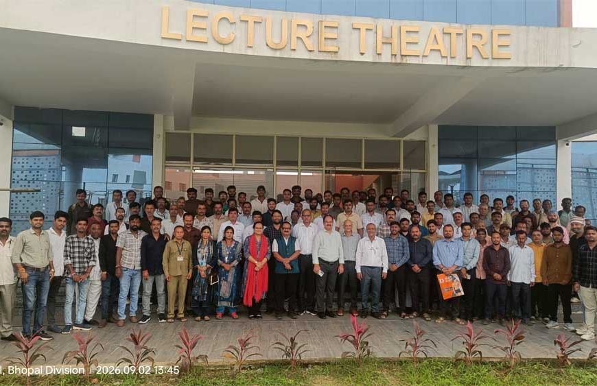 पौधों के जीवन रक्षण और हरित संवर्धन में प्रशिक्षित माली कर्मचारियों की भूमिका अत्यंत महत्वपूर्ण : आयुक्त  भोंडवे
