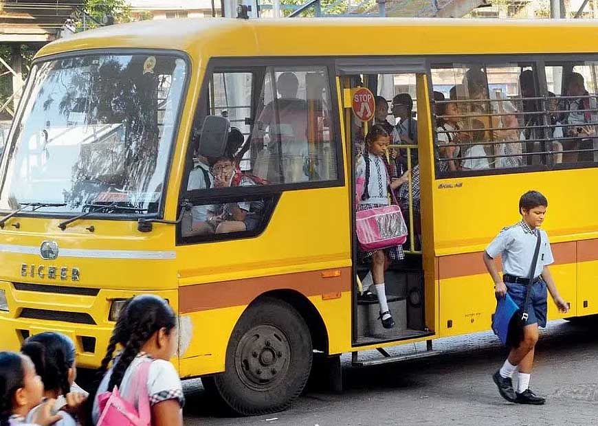 अमृतसर में स्कूल बस ऑपरेटरों की हड़ताल, 20 स्कूलों की बस सेवा ठप; 25 हजार छात्र प्रभावित