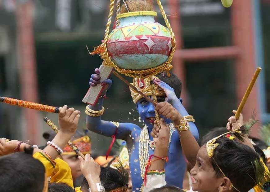 भोपाल में जन्माष्टमी की धूम, 21 जगह माखन-मटकी का आयोजन; इस्कॉन में जुटेंगे 1 लाख भक्त