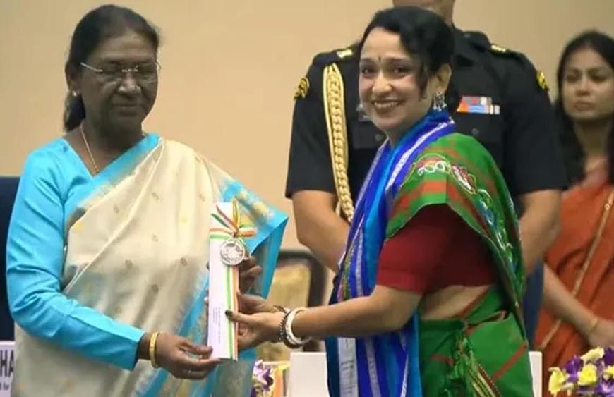 धनबाद की मुनमुन भट्टाचार्य को राष्ट्रीय शिक्षक पुरस्कार, राष्ट्रपति द्रौपदी मुर्मु ने किया सम्मानित