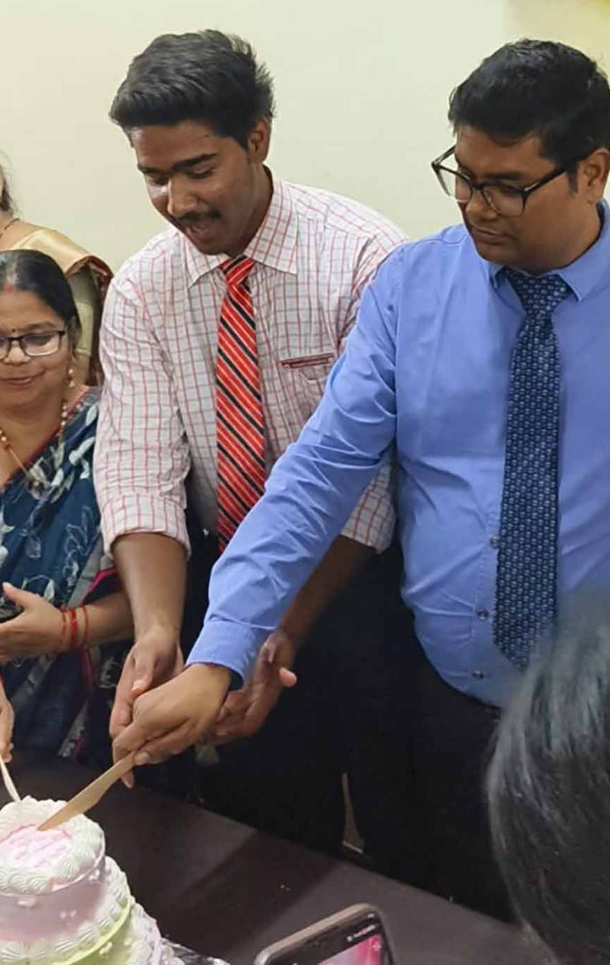 पीएम श्री केवी क्रमांक 5 में गुरुओं को नमन, हर्षोल्लास से मना शिक्षक दिवस