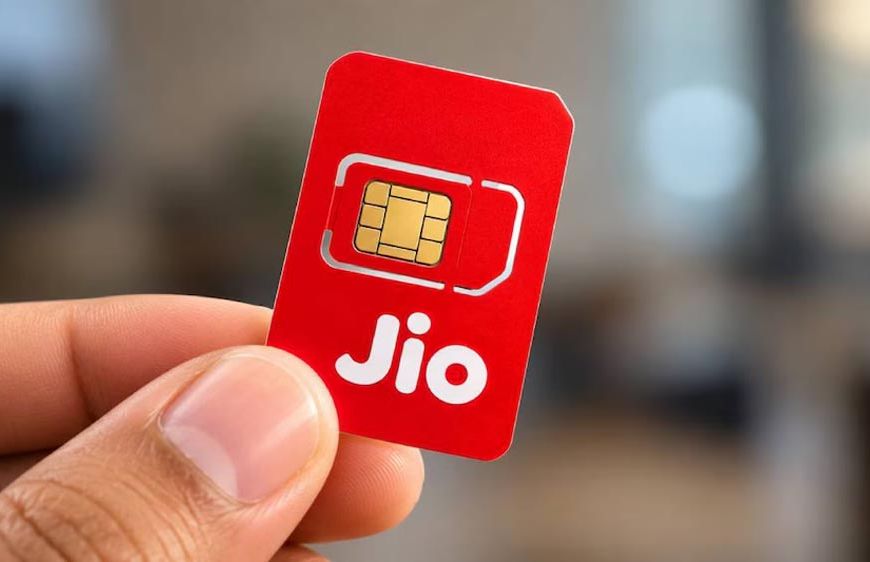 Jio का ₹3,599 वाला धांसू प्लान, 365 दिन की वैलिडिटी के साथ रोज 2.5GB डेटा