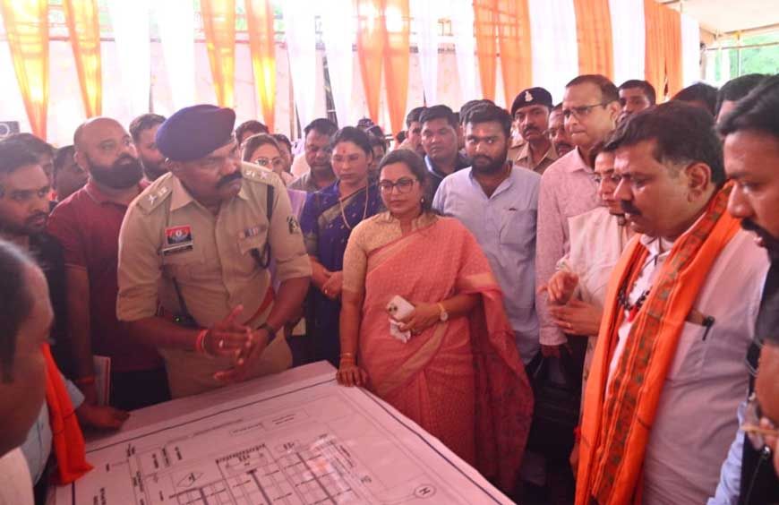 रायपुर : सक्ती में 11 सितंबर को होगा भव्य आयोजन, तैयारियों को लेकर उपमुख्यमंत्री विजय शर्मा और प्रभारी मंत्री गुरु खुशवंत साहेब ने लिया जायजा