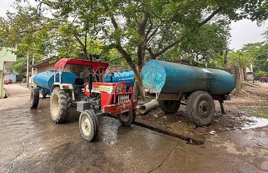 CG में 1.30 लाख का पानी टैंकर 2.50 लाख में खरीदा, पंचायतों में पहुंचते ही उठे सवाल
