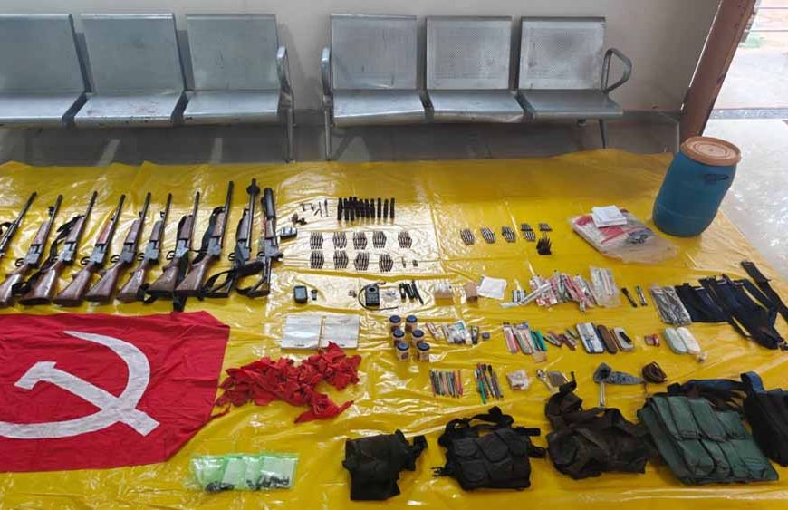 Bastar में नक्सलियों के खिलाफ बड़ी कार्रवाई, डंप से भारी मात्रा में विस्फोटक सामग्री बरामद