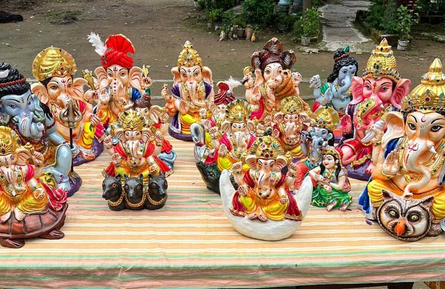 आस्था के साथ पर्यावरण संरक्षण का संदेश दे रही बंदियों की गणेश प्रतिमाएं