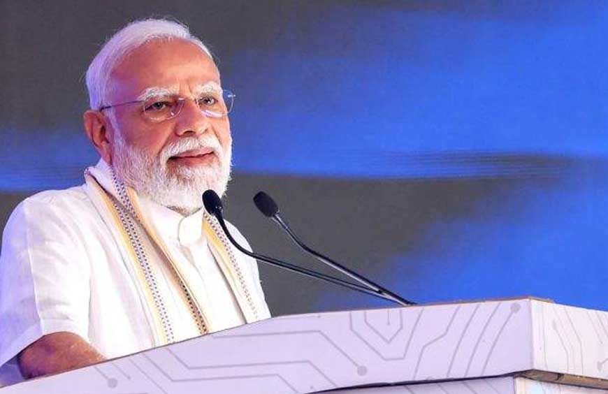 PM मोदी का कांग्रेस पर हमला, बोले- हमने 50 हजार रेल कोच बनाए, कांग्रेस 10 साल में 50 हजार टॉयलेट भी नहीं बना पाई