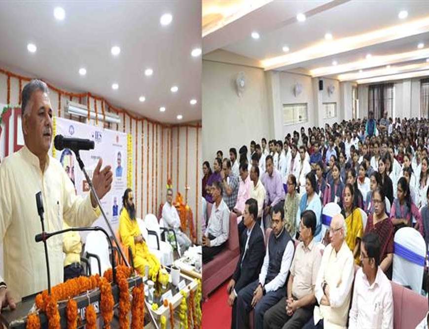 स्वतंत्रता की अक्षुण्णता बनाए रखने की जिम्मेदारी युवा पीढ़ी पर : मंत्री  परमार