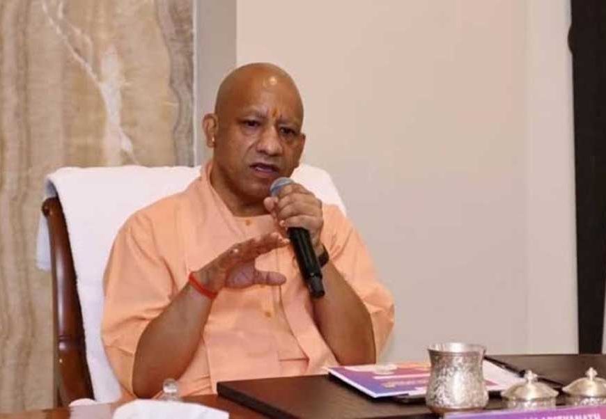 बाढ़ प्रभावितों के लिए योगी सरकार का राहत अभियान जारी, 21,226 लोगों को सुरक्षित स्थानों पर पहुंचाया