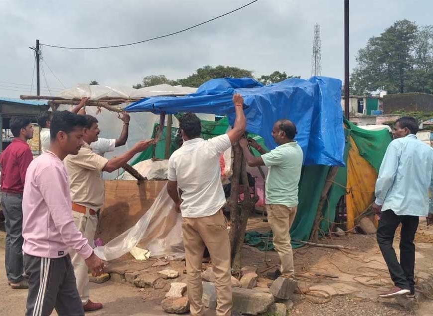 अमरकंटक में अवैध अतिक्रमण हटाने की गई कार्रवाई
