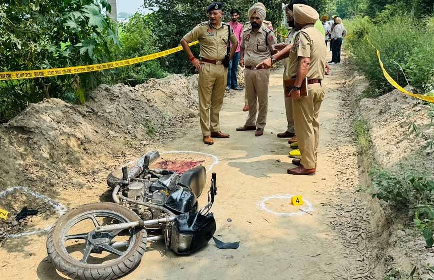 तरनतारन में पुलिस-बदमाश मुठभेड़, वांटेड अपराधी की टांग में लगीं दो गोलियां
