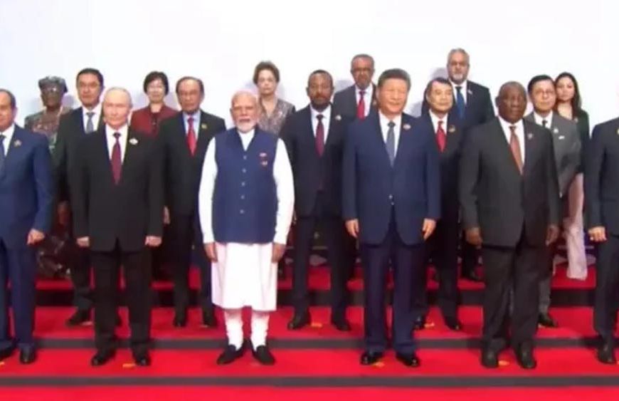 BRICS घोषणापत्र के बाद बड़ा सवाल: क्या अमेरिका से दूरी बनाकर चीन-रूस के करीब जा रहा भारत?