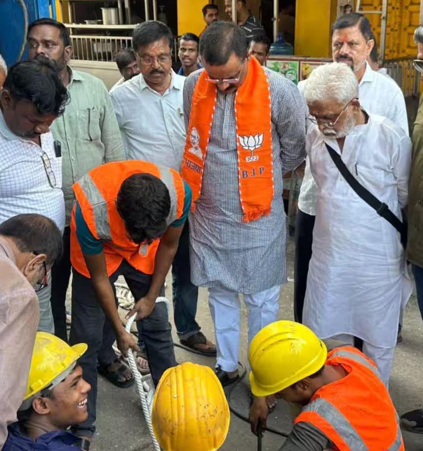 मुख्य लाइन जाम कर सहायक गलियों में सीवर ओवरफ्लो कराने की साजिश, नगर निगम ने भेलूपुर थाने में दी तहरीर