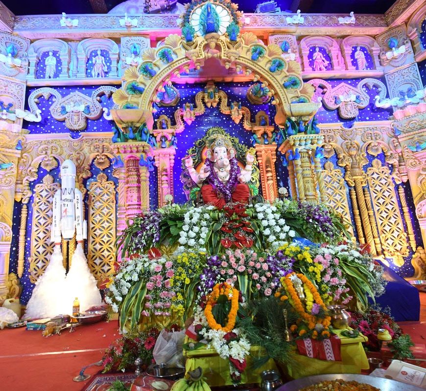 गणेश चतुर्थी पर 200 साल बाद दुर्लभ संयोग, भद्र-मालव्य राजयोग से चमकेंगी 5 राशियां