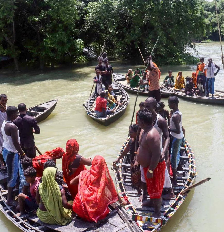 बिहार में बाढ़ का खतरा बरकरार, गंगा समेत कई नदियां खतरे के निशान से ऊपर