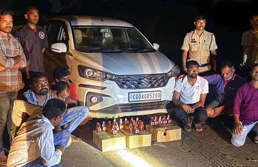 शराब तस्करी में संकुल समन्वयक-शिक्षक समेत 7 गिरफ्तार, 40 पेटियां और 8 लाख की कार जब्त