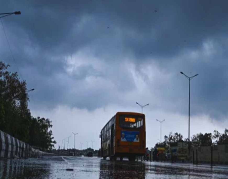 रायपुर में 33°C तक पहुंचेगा तापमान, अगले 2 दिन बारिश के आसार; प्रदेश में तीन मौसमी सिस्टम एक्टिव