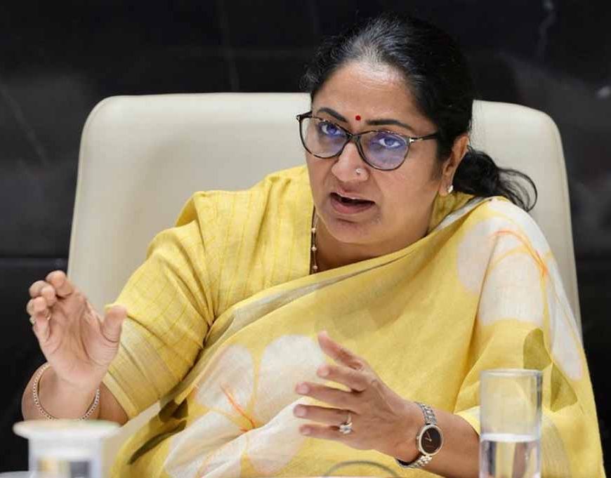 दिल्ली में छात्रों के लिए बनेगा 10 हजार बेड वाला हॉस्टल, CM रेखा गुप्ता का बड़ा ऐलान