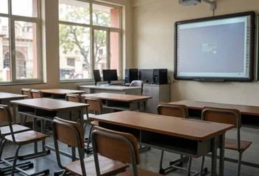 यूपी के सरकारी स्कूलों में डिजिटल शिक्षा को नया विस्तार, 14,429 स्कूल बनेंगे स्मार्ट स्कूल