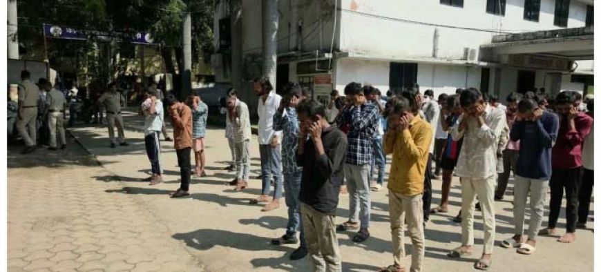 त्योहारी सीजन में शांति व्यवस्था बनाए रखने के लिए बिलासपुर पुलिस ने गुंडे-बदमाशों की कराई परेड।