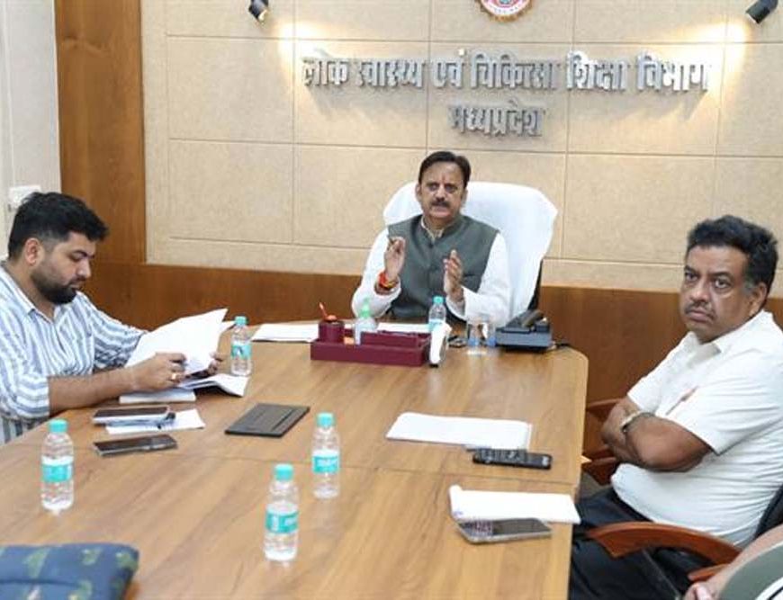 उप मुख्यमंत्री शुक्ल ने प्रदेशवासियों से स्वैच्छिक रक्तदान की अपील की