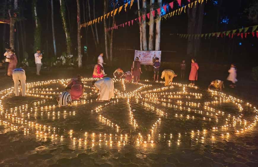 ‘आशीर्वाद का दीया’ से जगमगाया रायगढ़, सिंदूर पार्क में 40 हजार से अधिक दीप प्रज्वलित