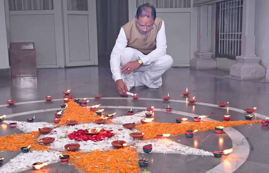 प्रधानमंत्री मोदी का राष्ट्र के प्रति समर्पण और राष्ट्र निर्माण का संकल्प हम सभी के लिए प्रेरणास्रोत : मुख्यमंत्री विष्णु देव साय