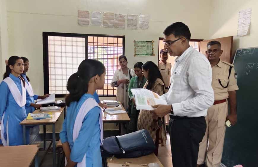 विद्यार्थियों के शिक्षा और पोषण पर दिया जाए विशेष ध्यान-कलेक्टर
