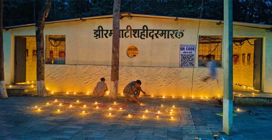 'बस्तर सेवा संकल्प अभियान' के तहत शहीदों की याद में 1986 स्थानों पर जलाए गए दीये