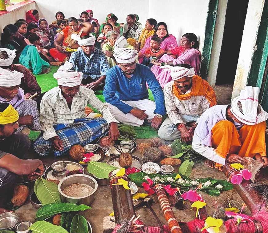 बस्तर में नवाखाई तिहार की शुरुआत, इंद्रावती तट पर लगी विशेष सेवा अर्जी