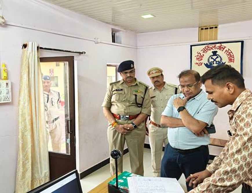 प्रमुख सचिव जेल विभाग मुकेश चन्द गुप्ता ने किया सर्किल जेल रतलाम का आकस्मिक निरीक्षण