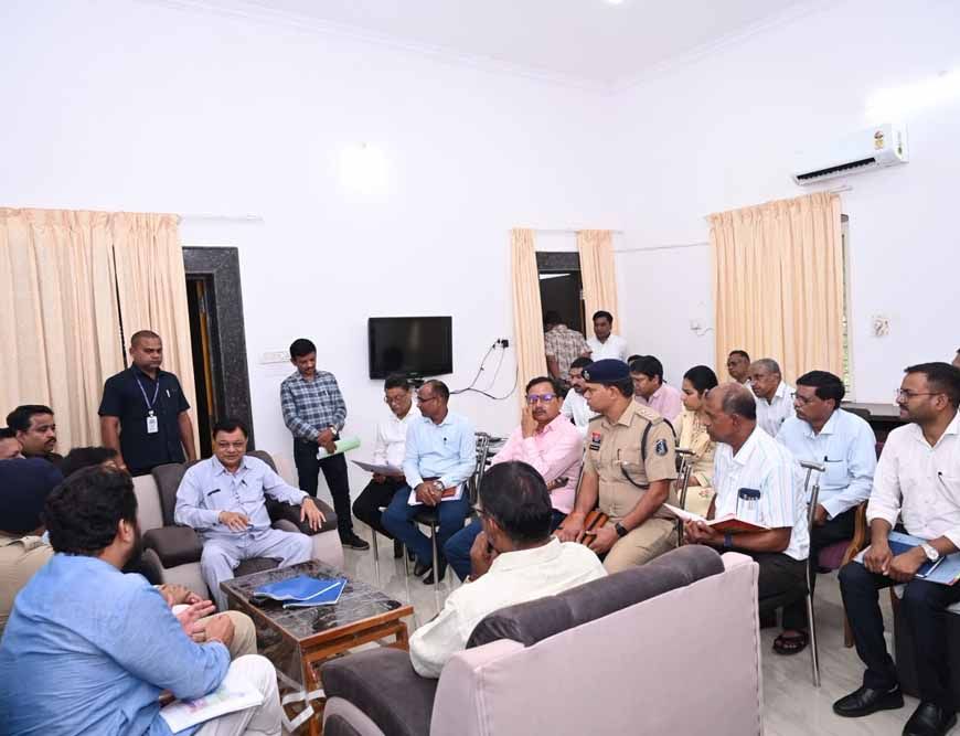 सेवा संकल्प अभियान की तैयारियों की समीक्षा, प्रभारी मंत्री लखनलाल देवांगन ने दिए जरूरी निर्देश