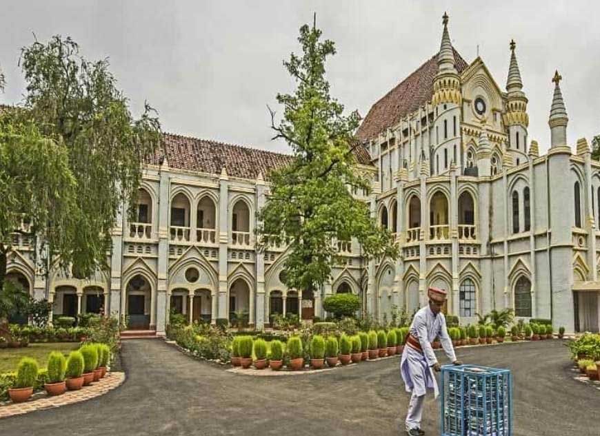 छिंदवाड़ा SP के खिलाफ गैर-जमानती वारंट, जबलपुर HC ने किया तलब