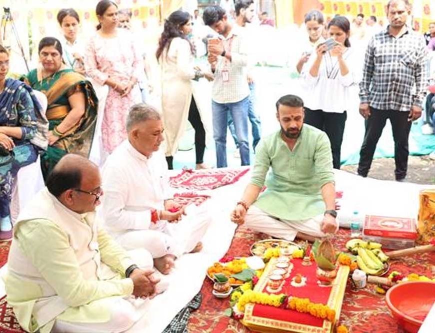 आयुर्वेद सेवाओं का विस्तार एवं सुदृढ़ीकरण, स्वस्थ मध्यप्रदेश के संकल्प सिद्धि की ओर महत्वपूर्ण कदम : आयुष मंत्री परमार