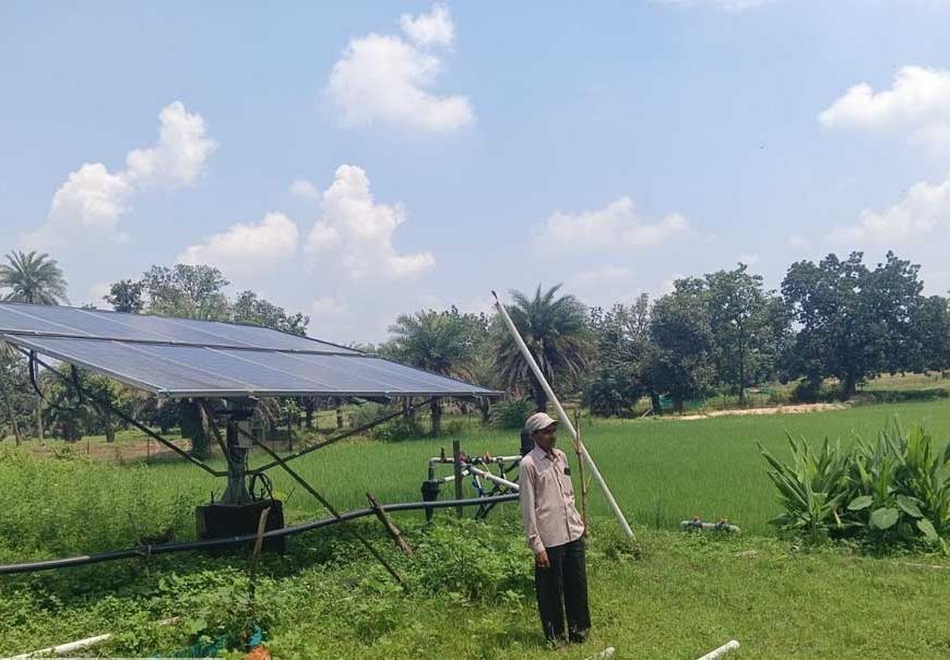 सौर सुजला योजना से बदली किसान चरण सिंह की खेती की तस्वीर