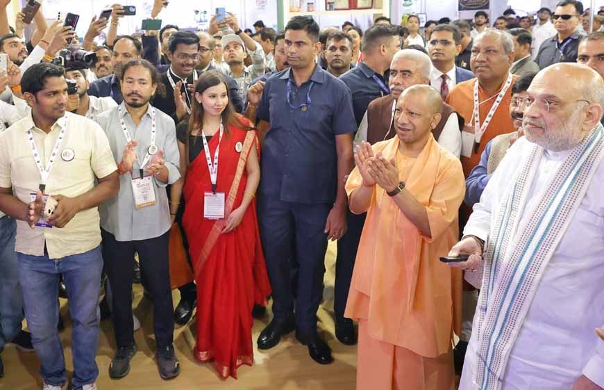 सपा सरकार को यूपी से बाहर करना पड़ा था निवेश का कार्यक्रम, योगी ने यूपी को बनाया निवेश का केंद्र: केंद्रीय गृह मंत्री शाह