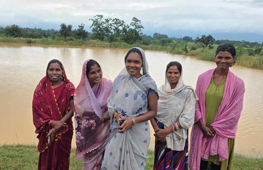 सेवा की कहानी: अमृत सरोवर बना महिलाओं की आजीविका का आधार, मछली पालन से आत्मनिर्भरता की ओर बढ़े कदम