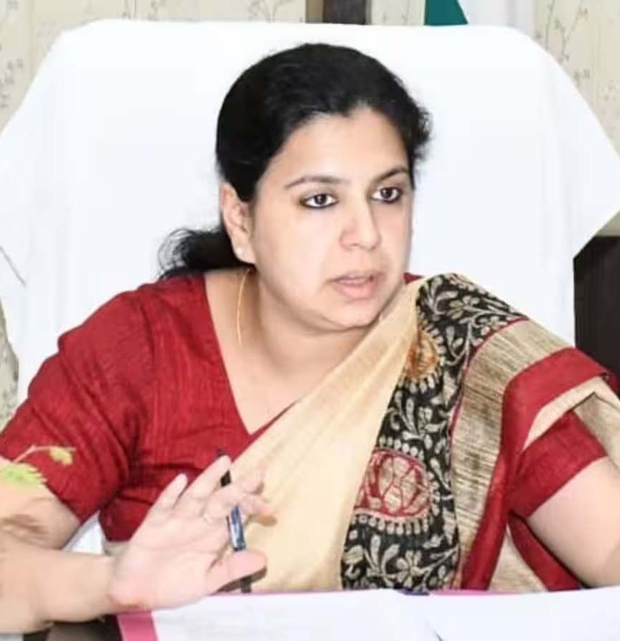 पूर्व IAS दिव्या मित्तल के इस्तीफे के बाद बढ़ी हलचल, 29 सितंबर को बताएंगी भविष्य का प्लान