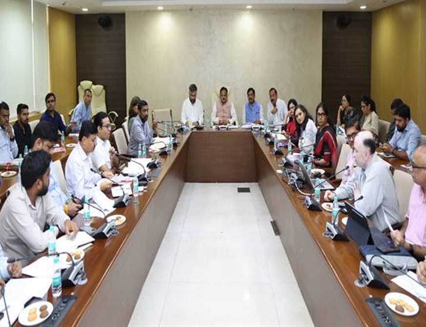 उप मुख्यमंत्री  शुक्ल ने ‘सेवा सेतु अभियान–सरकार आपके द्वार’ की तैयारियों की समीक्षा की